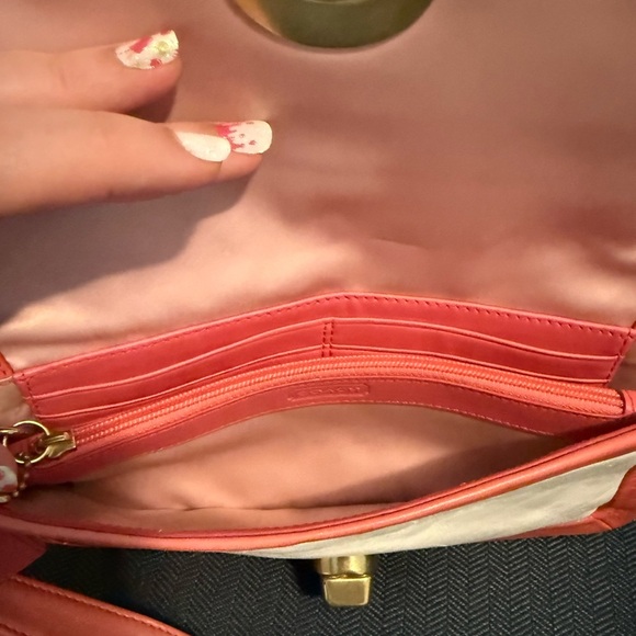 Coach Cricket White Coral Leather Turnlock Flap Clutch Wristlet Wallet - Picture 9 of 11